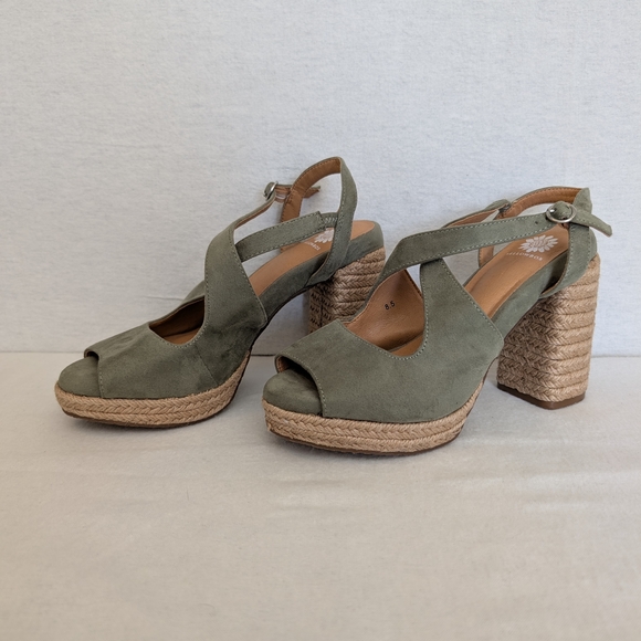 Yellow Box Shoes - Yellow Box Womens 8.5 Green Espadrille Sandals Peep Toe Vacation Resortwear